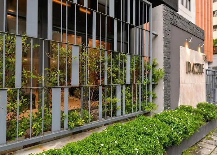 Appart hôtel Dazzle 4*