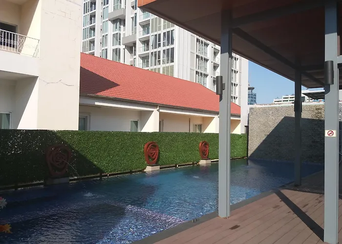 Dazzle Bangkok