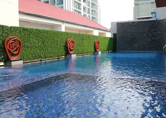 Dazzle 4* Bangkok