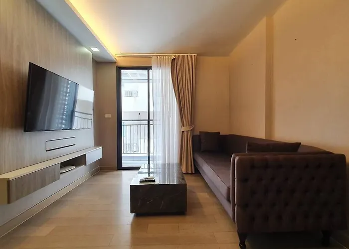 Dazzle Bangkok